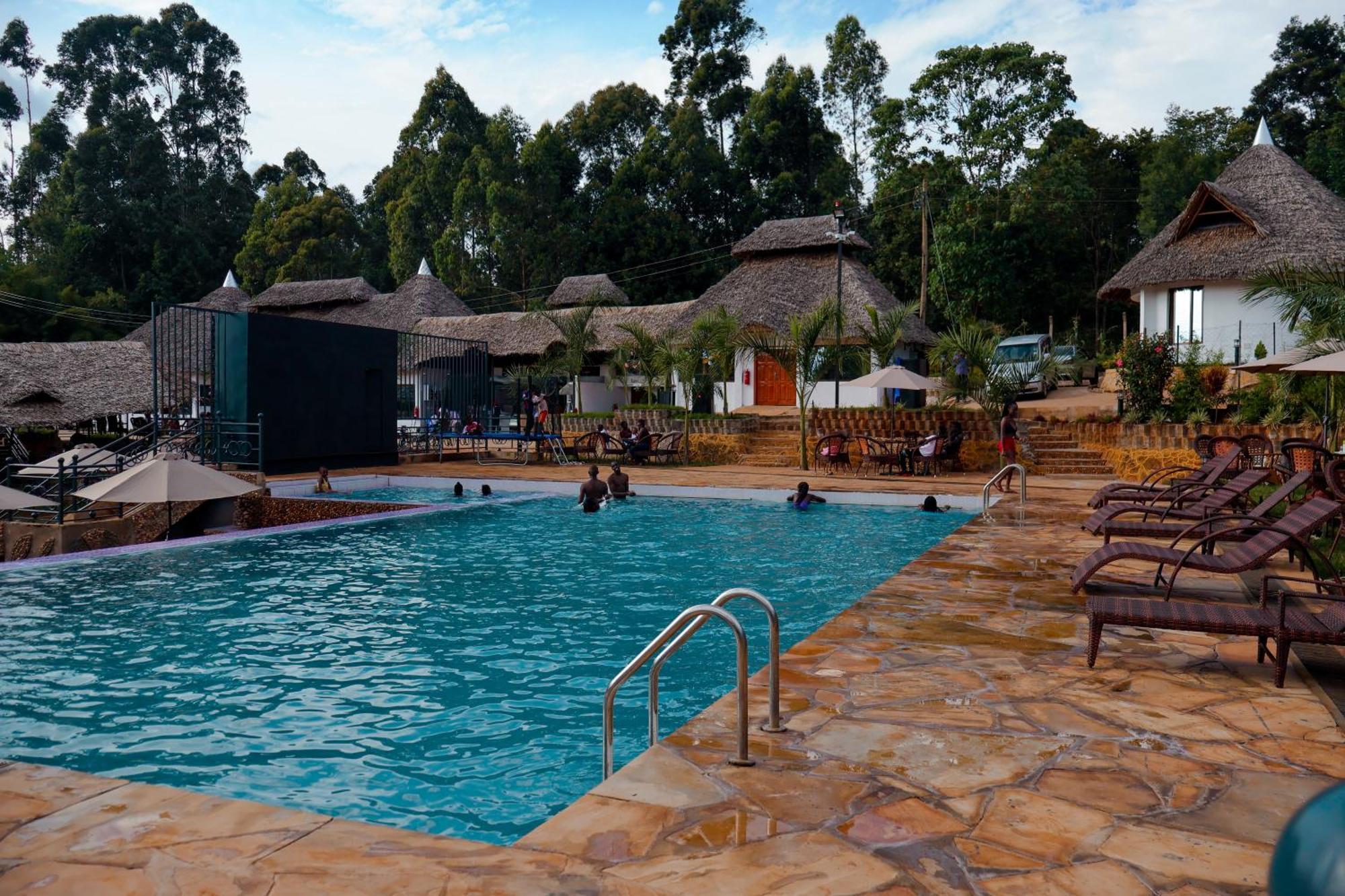 Winter Villa Resort & Spa Limited Embu エクステリア 写真