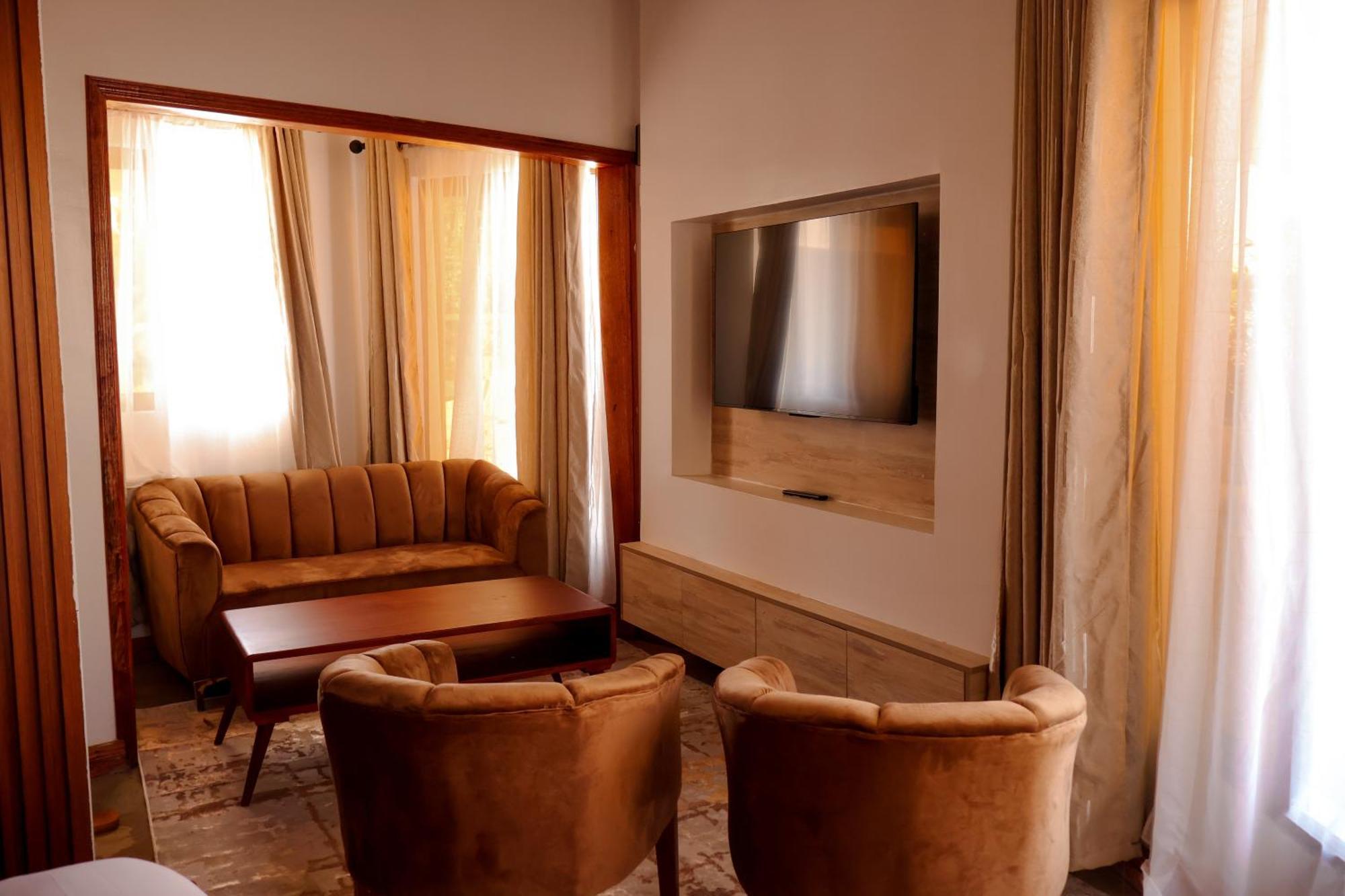 Winter Villa Resort & Spa Limited Embu エクステリア 写真